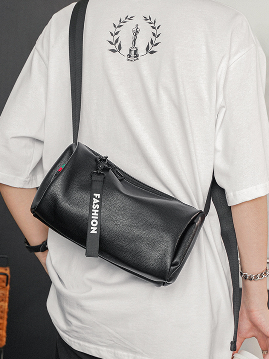 レトロな円筒バッグショルダーバッグブーム韓国版男性バッグ斜めショルダーバッグシンプルカジュアル携帯バッグファッションリュ