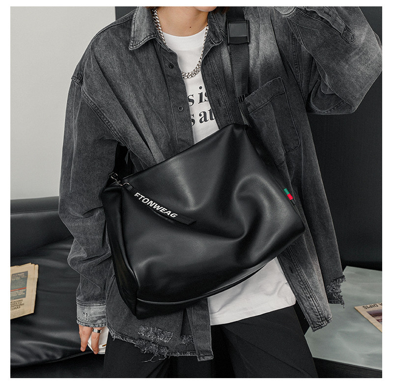 2025新型大容量ファッションフィットネスバッグショルダーバッグ韓国版男性バッグショルダーバッグカ