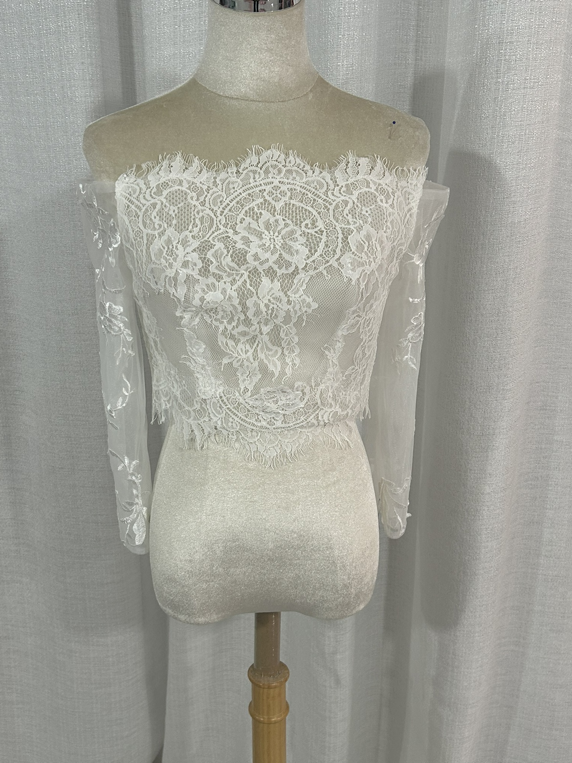 ボレロ オフショルダー ロングスリーブ 上品透け袖 美しい花レース 可愛い 前撮り