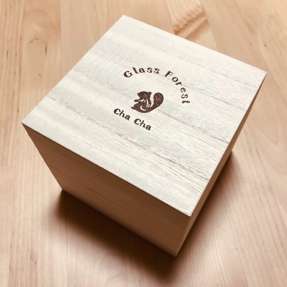 本金箔みかんがちょこんと輝く吹きガラスのお鏡餅｜木箱入り 19枚目の画像