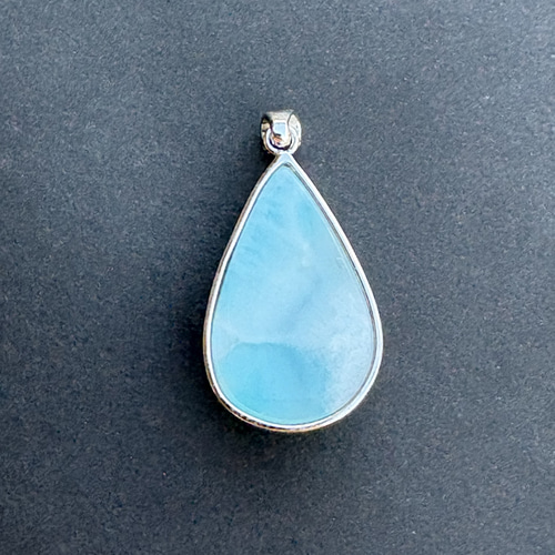 ラリマー しずく型ペンダントトップSV925✨️高品質天然石【石言葉