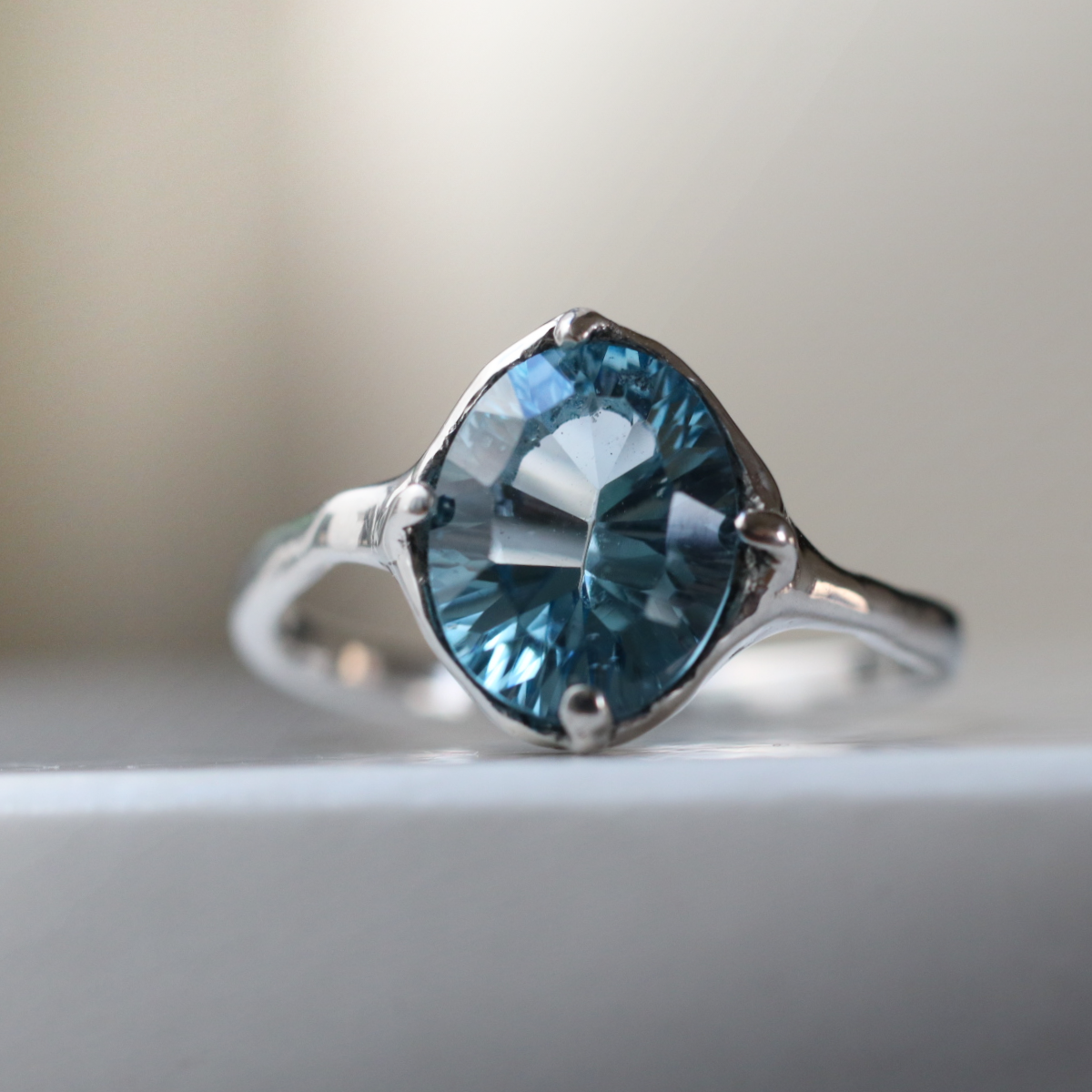 一点もの・Pt900）ロンドンブルートパーズのプラチナリング（10号・10