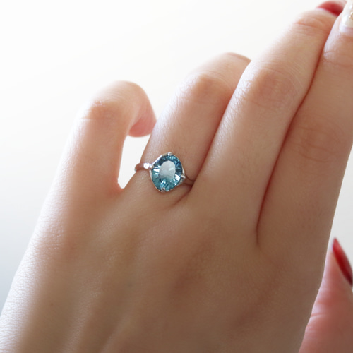 【新品】ブルートパーズ　Pt900おしゃれデザイン　リングです 新品】ブルートパーズ Pt900おしゃれデザイン リングです 楽天市場