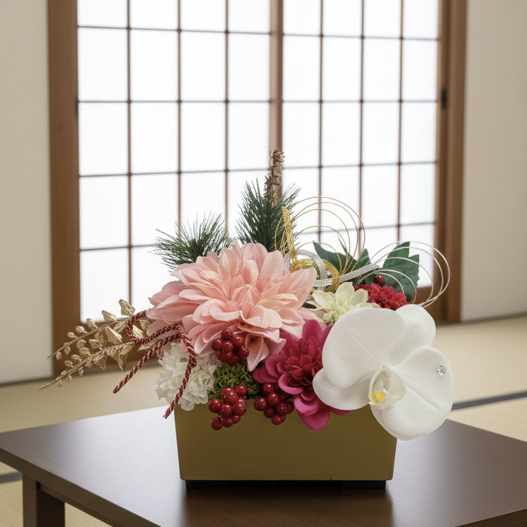 迎春卓上アレンジメント　お正月フラワーアレンジメント　お正月置物　胡蝶蘭　造花　ダリア　ピンク　華やか