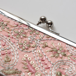 親子扣環錢包/飾品盒，印度刺繡，牛皮材質，腮紅花園 第3張的照片