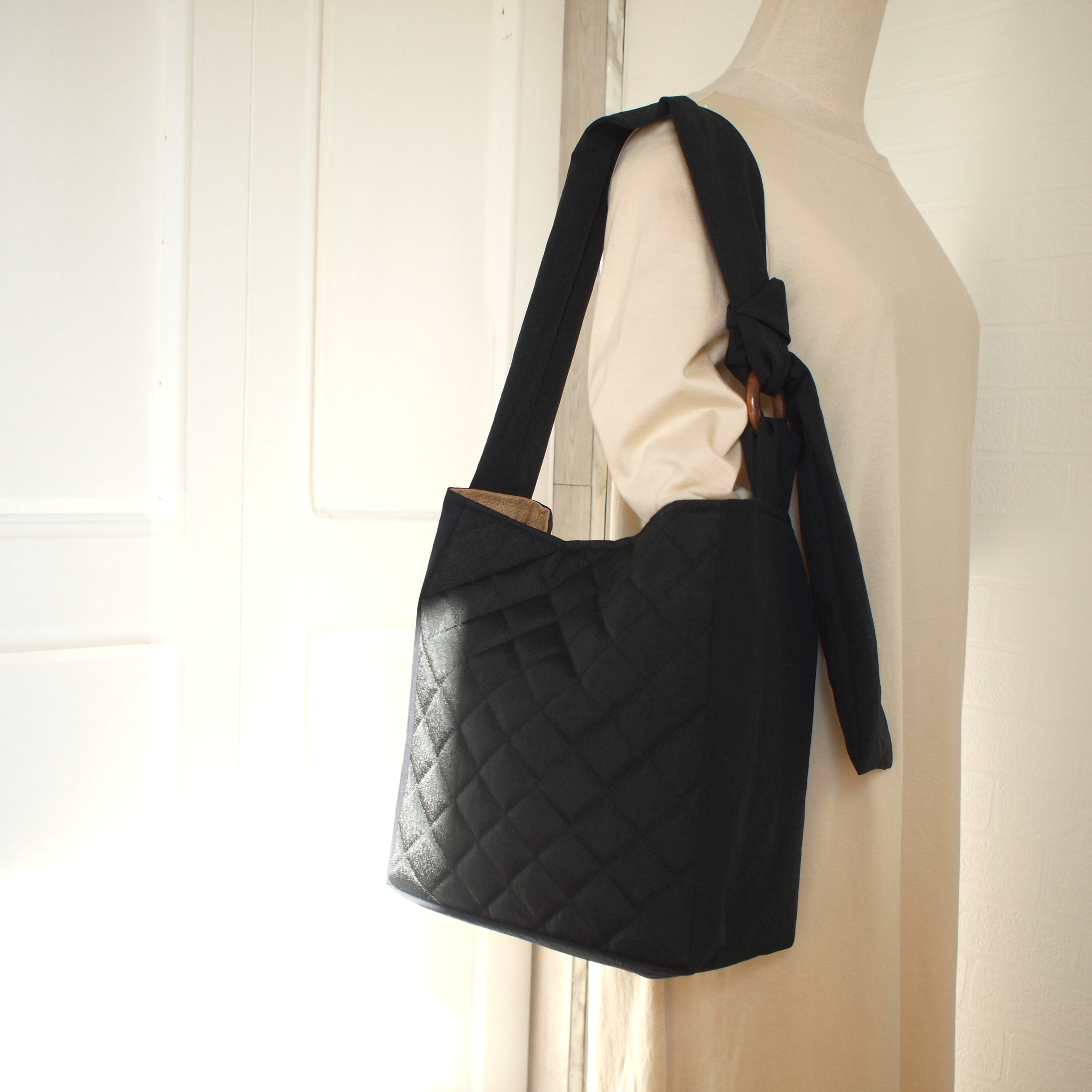 エアリーリボンの【ナイロンワッフルキルト】トートバッグ☆A4