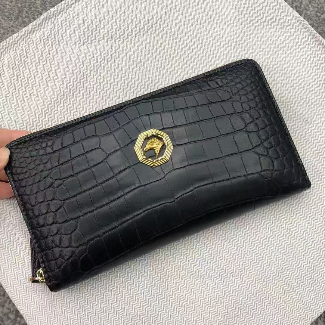 クロコダイル二つ折り財布長財布　ファスナー（ファスナー開閉式）