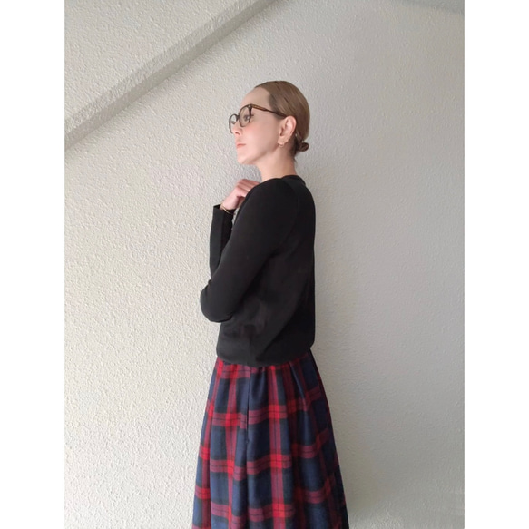 RATA❤️三種顏色可選❤️選擇您的裙長❤️修身顯瘦❣️成人A字裙❤️溫暖羊毛格紋 第5張的照片