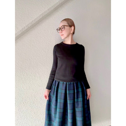 RATA❤️三種顏色可選❤️選擇您的裙長❤️修身顯瘦❣️成人A字裙❤️溫暖羊毛格紋 第4張的照片