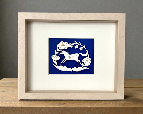 額装切り絵『午』 絵画 nopico 通販 20198551｜Creema(クリーマ)