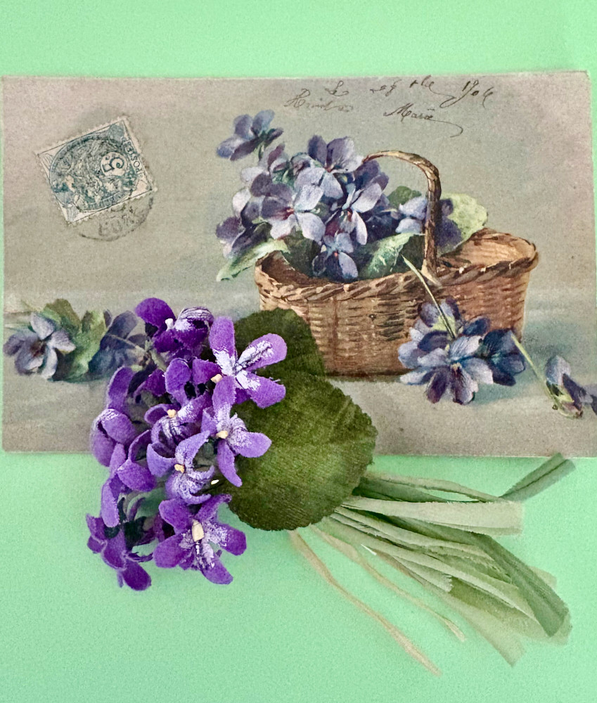 Joli corsage violet