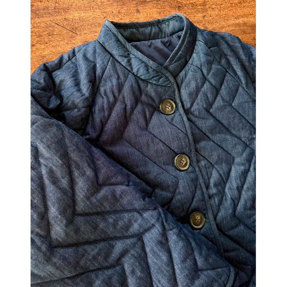 選擇您的長度❤️輕盈保暖❤️牛仔布料❤️原創縫線❤️人字形絎縫❤️加厚牛仔外套 第5張的照片