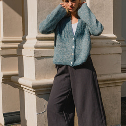 北歐風羊駝毛衣外套 - 霧藍 第5張的照片