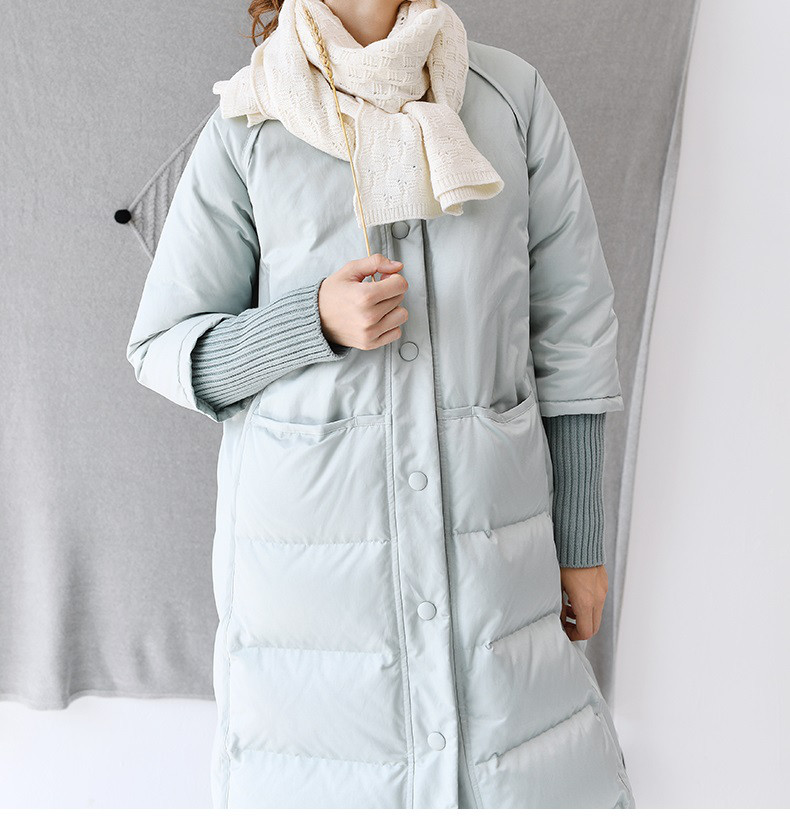 【L】ダウン95%　ハイネック刺繍入り大きいポケットデザイン大人可愛いロングダウンコート♪