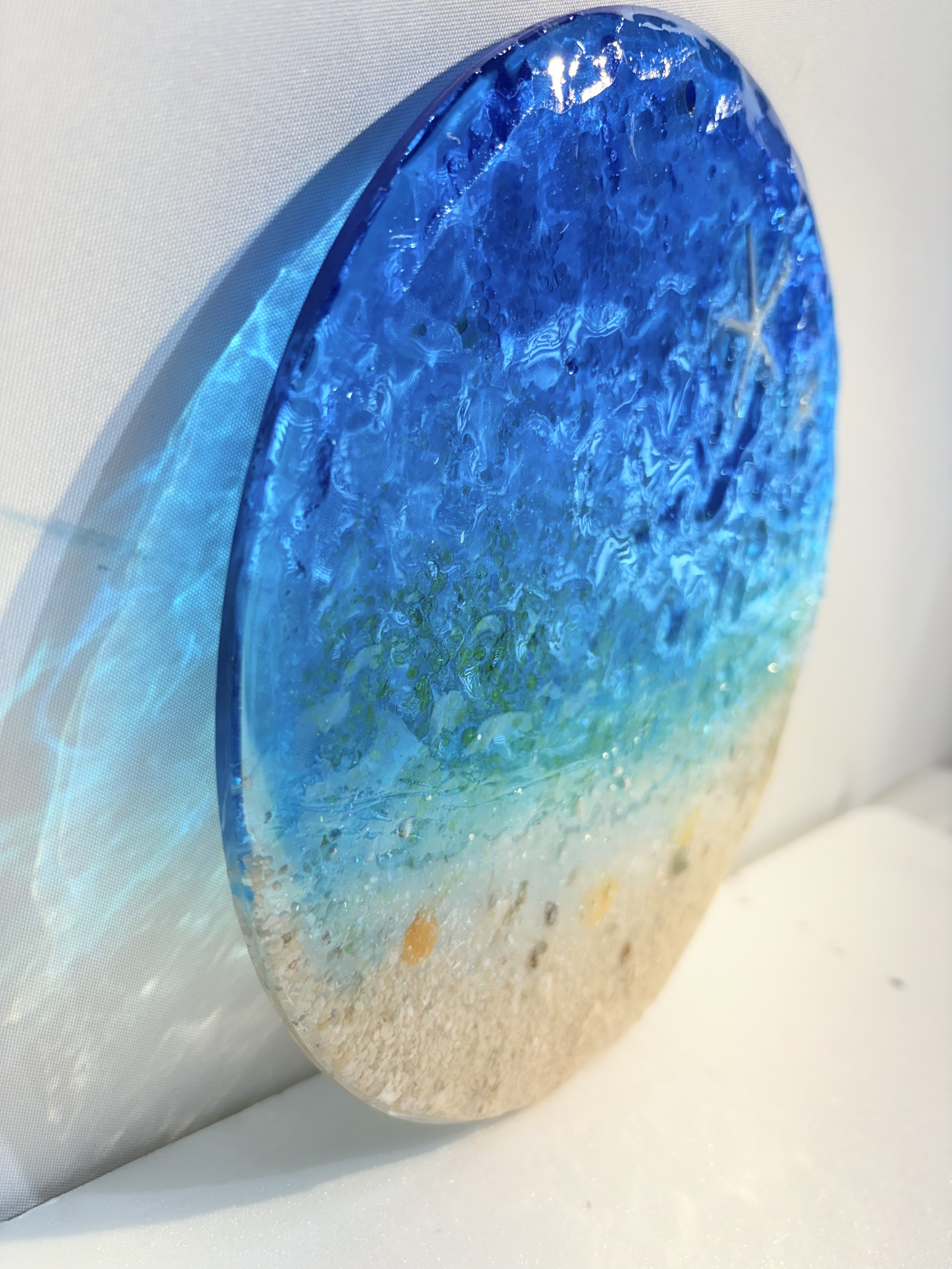 壁掛けアートパネル  南の島のビーチ海の水紋　レジン　波紋　直径23cm ヒーリングアート