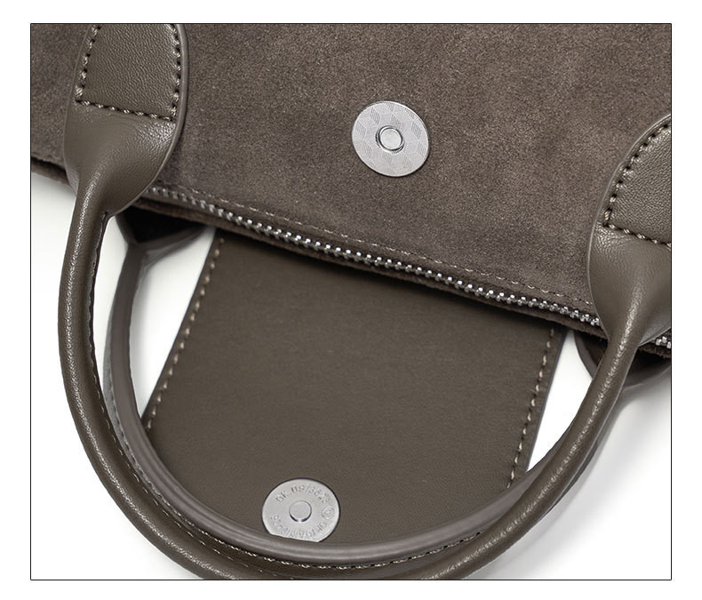 スエード調レザーのミニショルダー｜ふんわり柔らかな質感を楽しむ2WAYバッグ