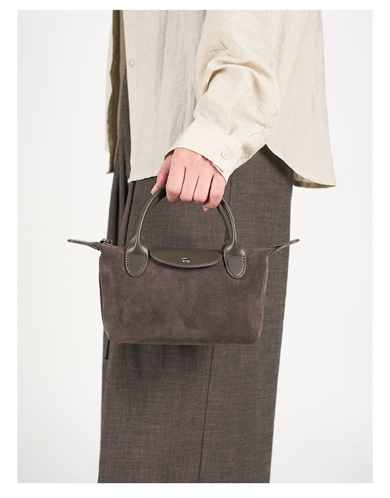 スエード調レザーのミニショルダー｜ふんわり柔らかな質感を楽しむ2WAYバッグ