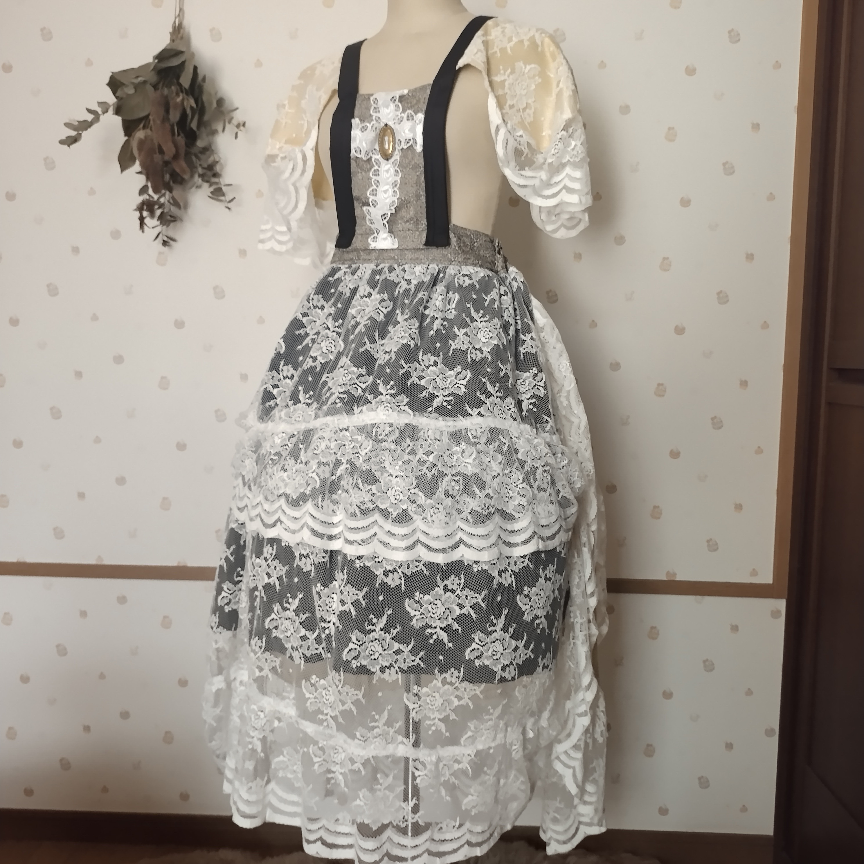 着物リメイク　時の狭間　タブリエ風サロペットスカート