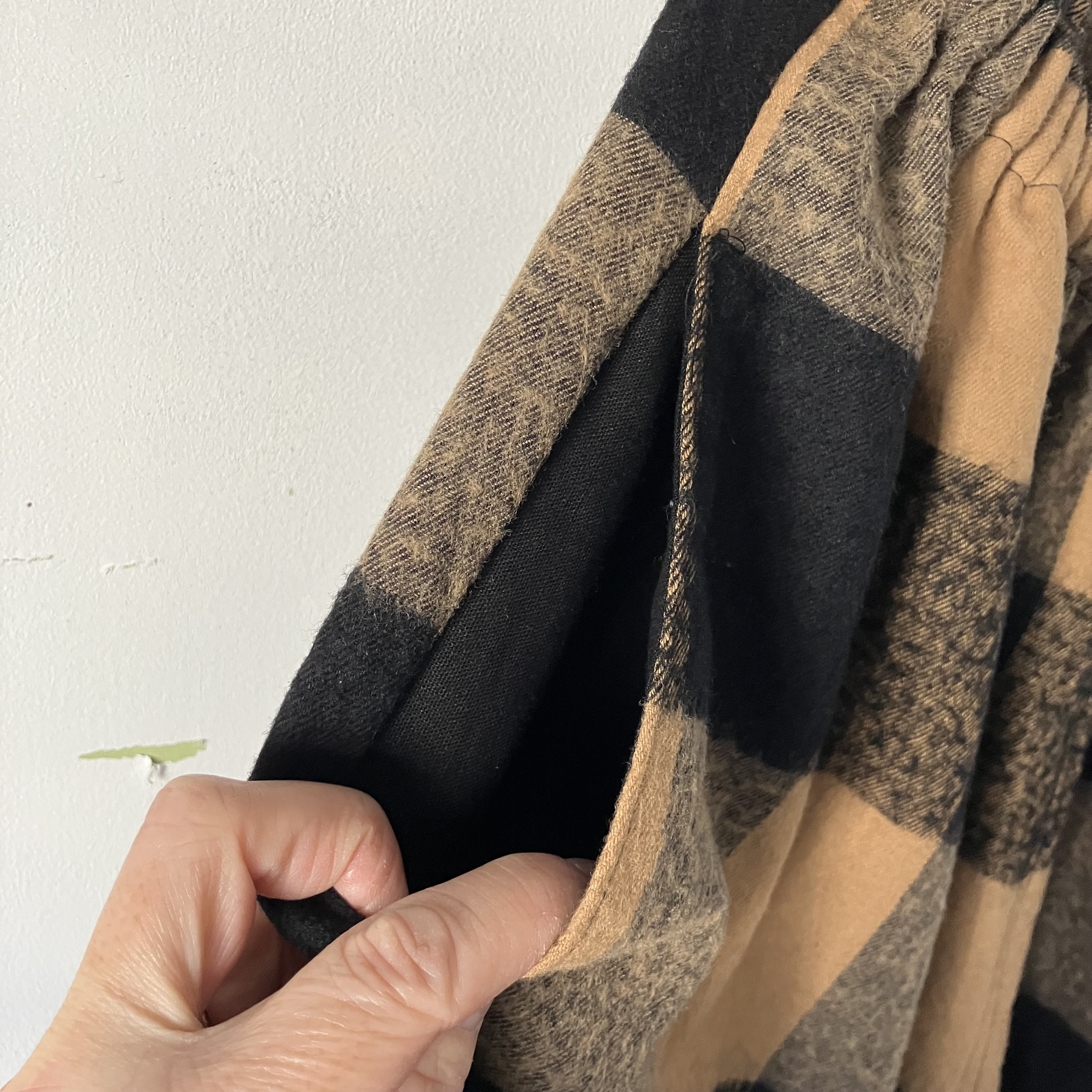 ウールチェックのゆったりパンツ(054)