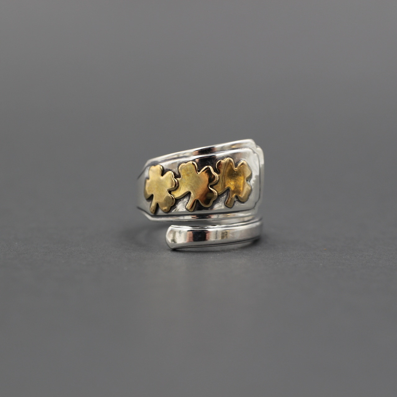 幸福の四つ葉（黄金の３連星）