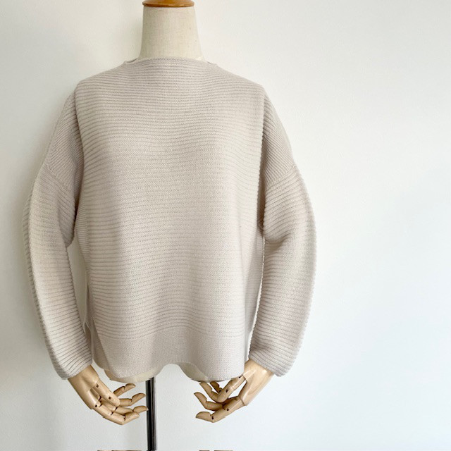 ビックシルエット　ホールガーメント　サイド切替ボートネックセーター　アイスグレー