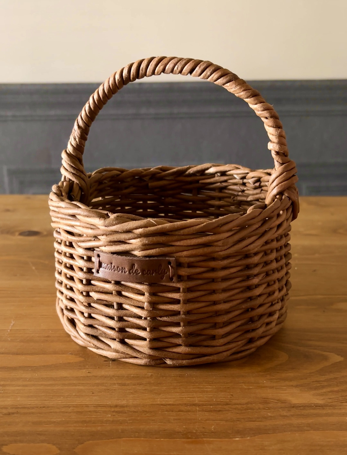 かご収納 ラウンドバスケット ワンハンドル持ち手付き