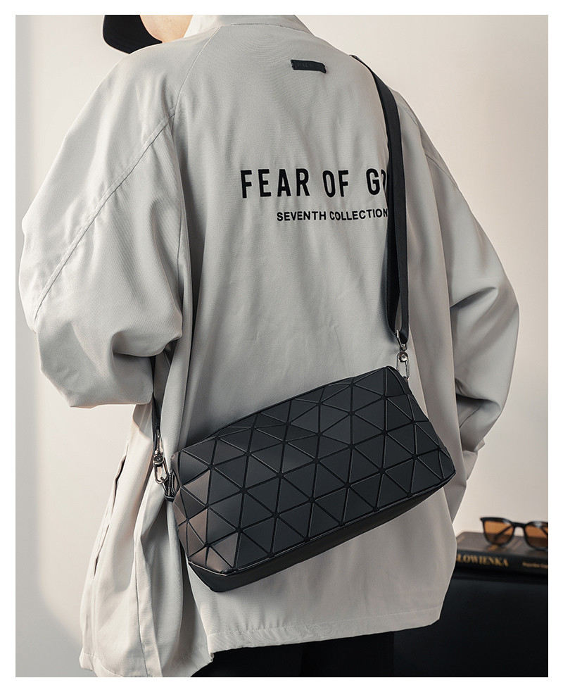 2025新型菱格柄ショルダーバッグ小方形バッグ韓国版男性バッグカジュアルファッションショルダーバッグ斜めショルダーバッグ