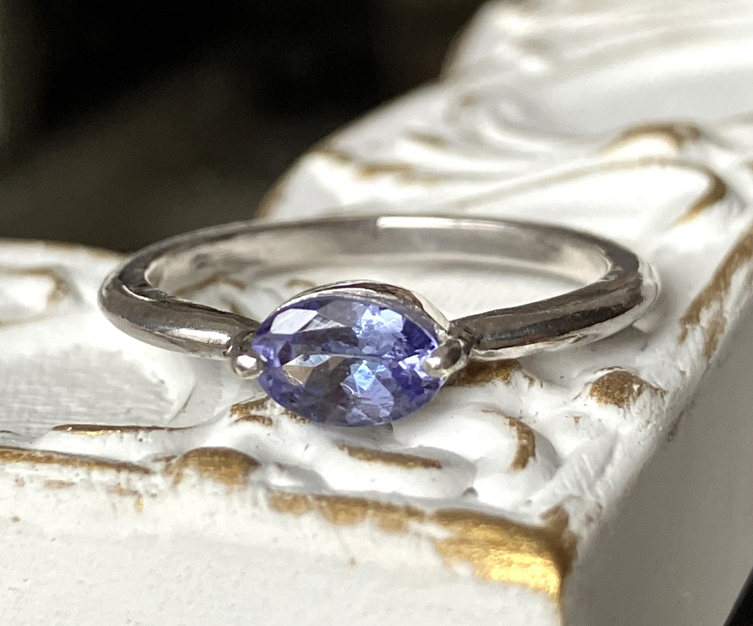 【送料無料】バイカラータンザナイト・リング（silver925）