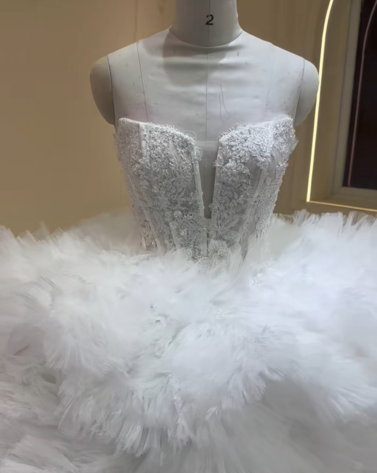 高品質保証　チュールトップ　袖無し　ふんわりチュール　ボリューム　ギャザー　お色直し　前撮りお呼ばれ結婚式サイズオーダー