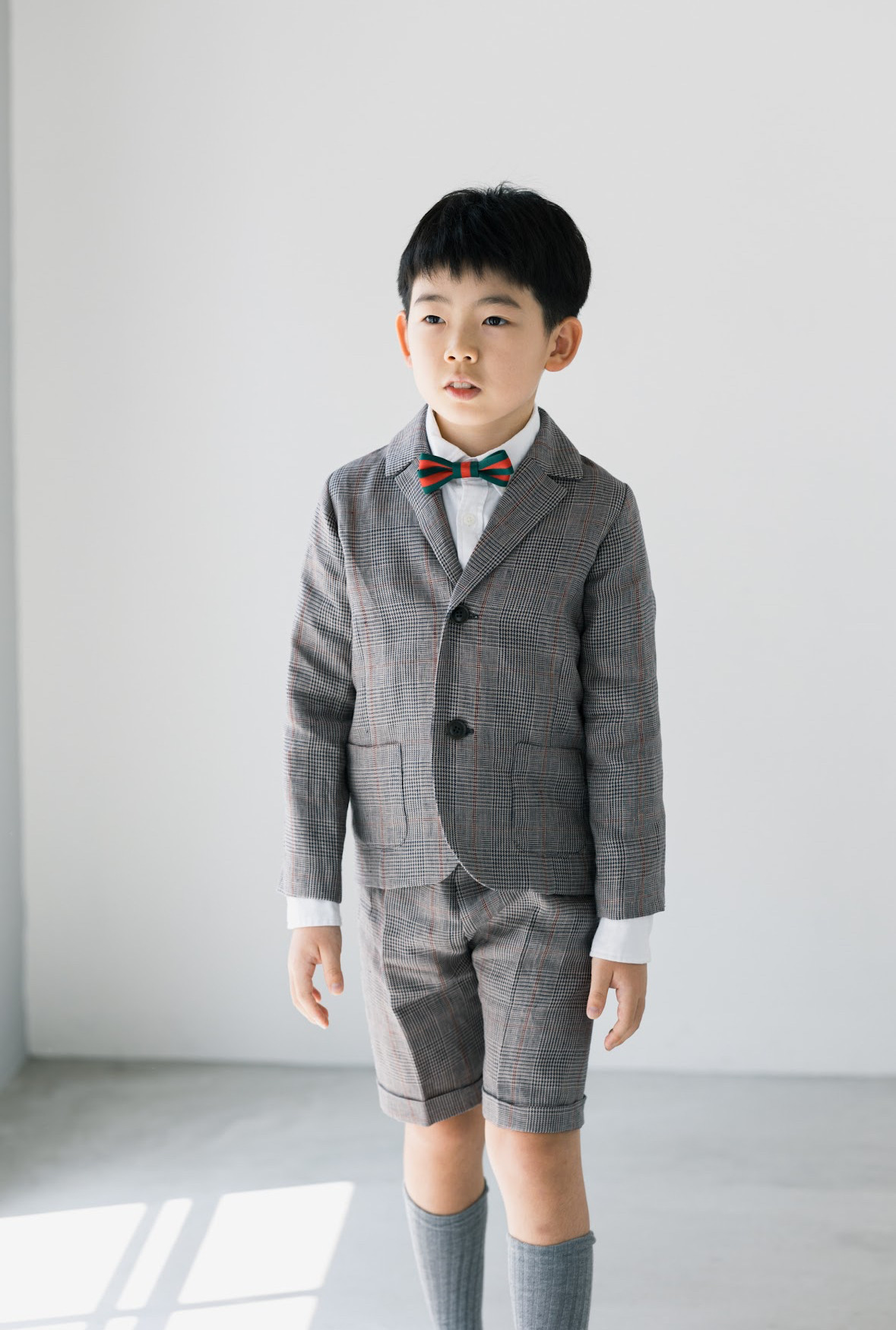 【出来上がり品】130  リネングレンチェック　【入学式】スーツ　選べる　蝶ネクタイ　七五三　入園　入学　卒業式