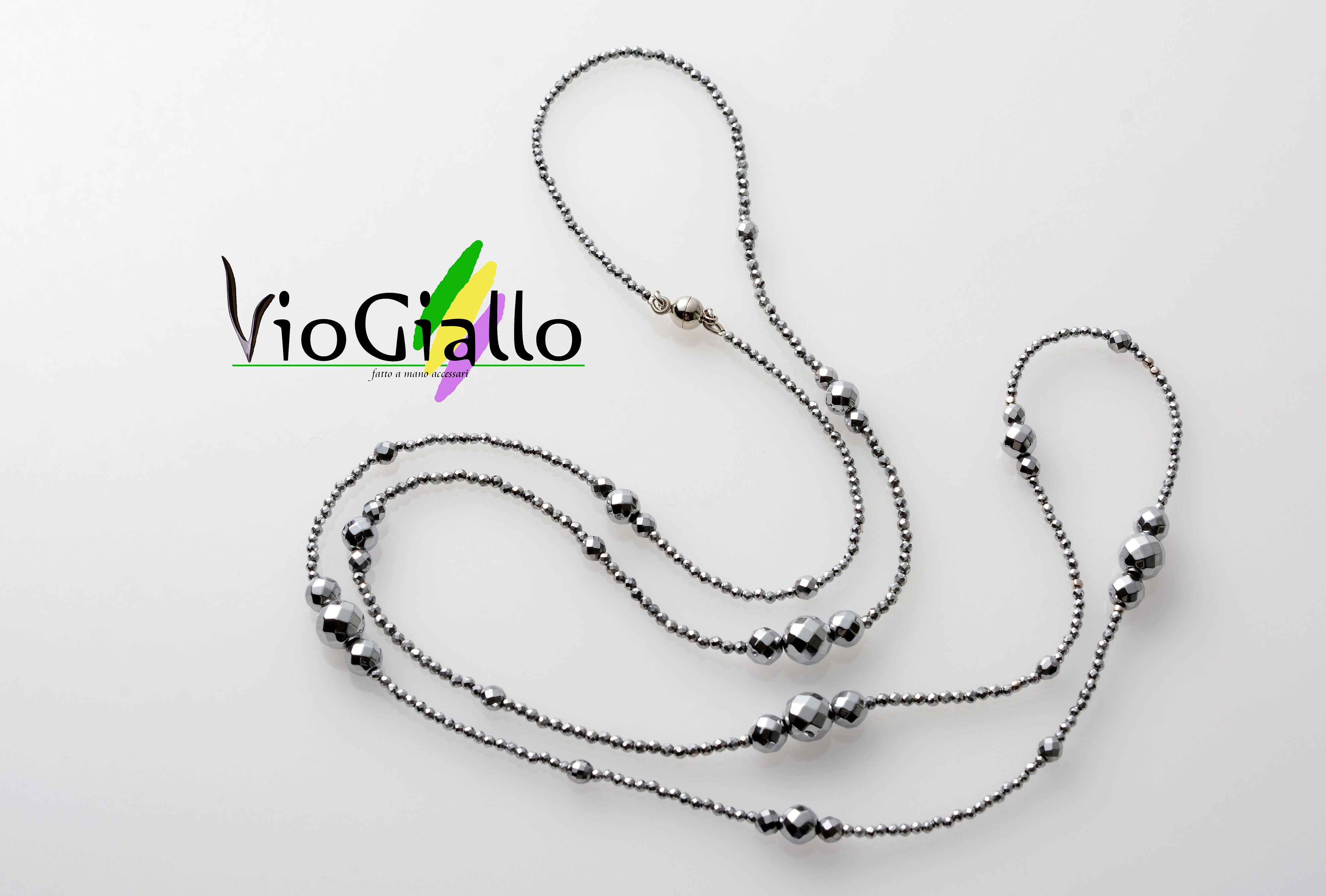 ヘマタイト(ラウンドカット)のロングネックレス