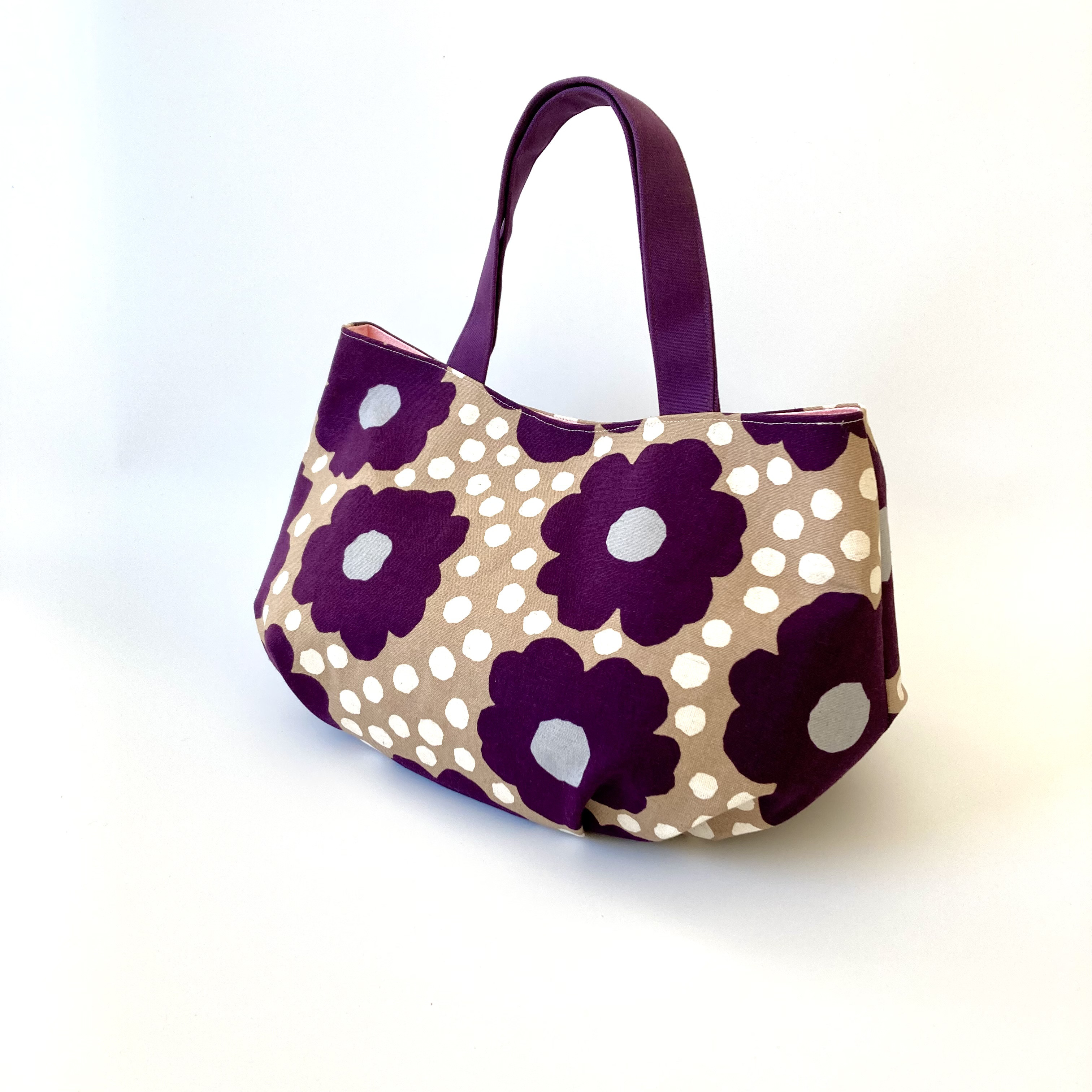 冬限定★大きな花柄と水玉模様　布製ふっくらバッグ［パープル✖️モカベージュ］
