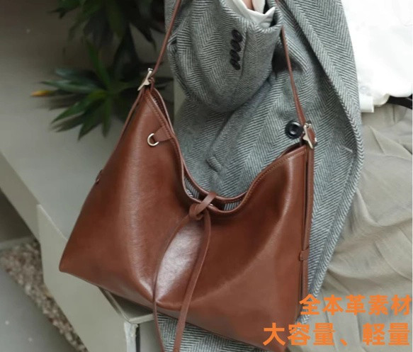 本革婦人バッグ韓国版レトロ百合頭層植タン牛皮女性手提げ脇片肩シンプルバケツバッグ