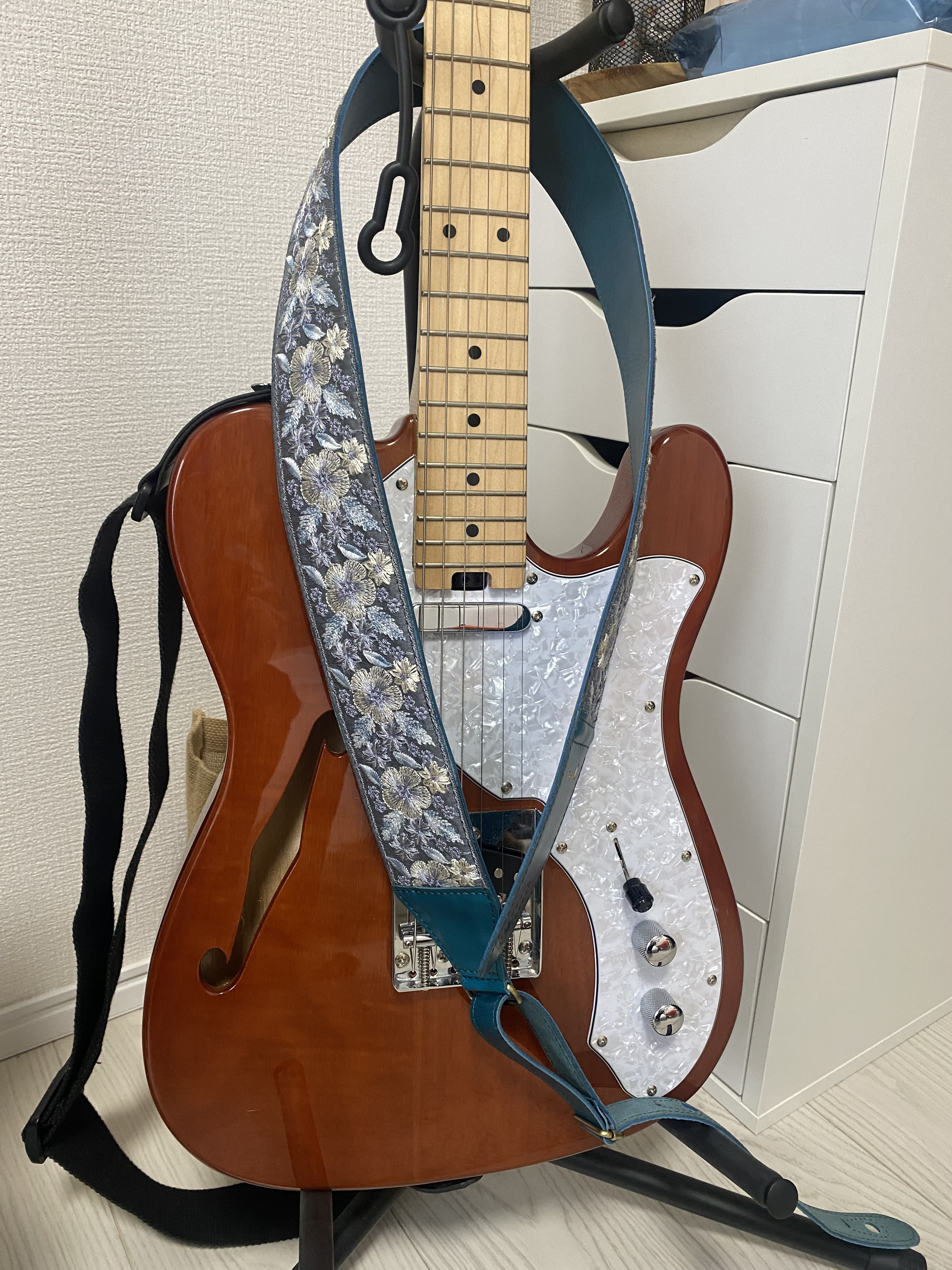 牛革ギターストラップ　エメラルドグリーン 7,000円