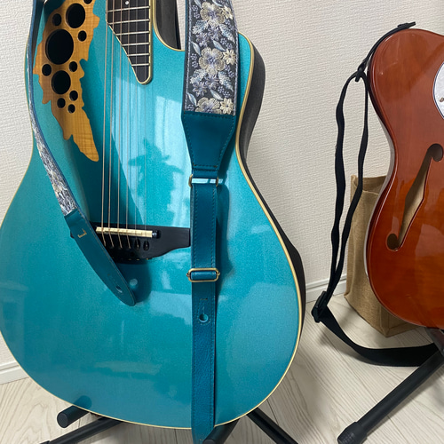 牛革ギターストラップ エメラルドグリーン 楽器・アクセサリ Coeurdoux