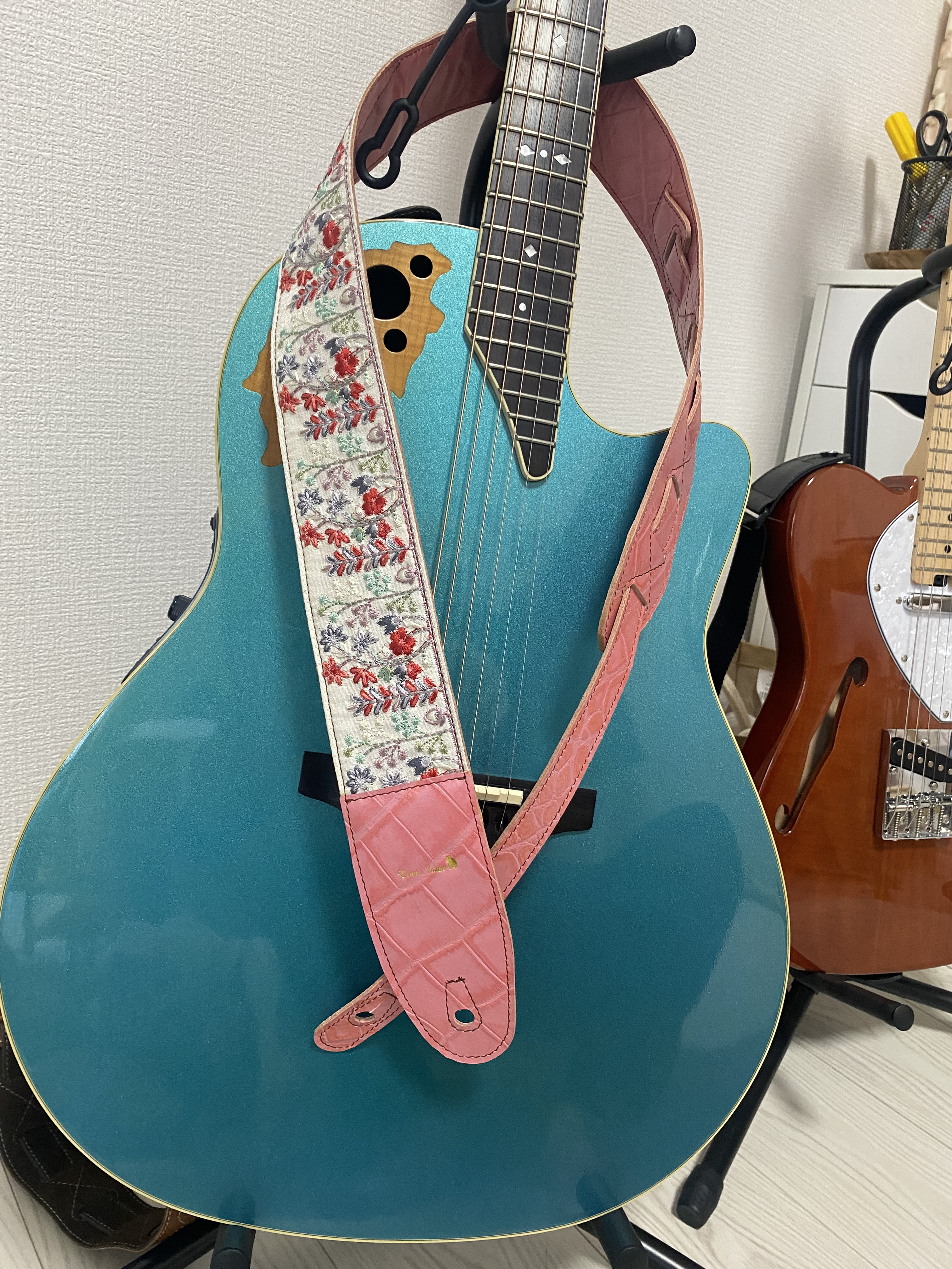 牛革ギターストラップ