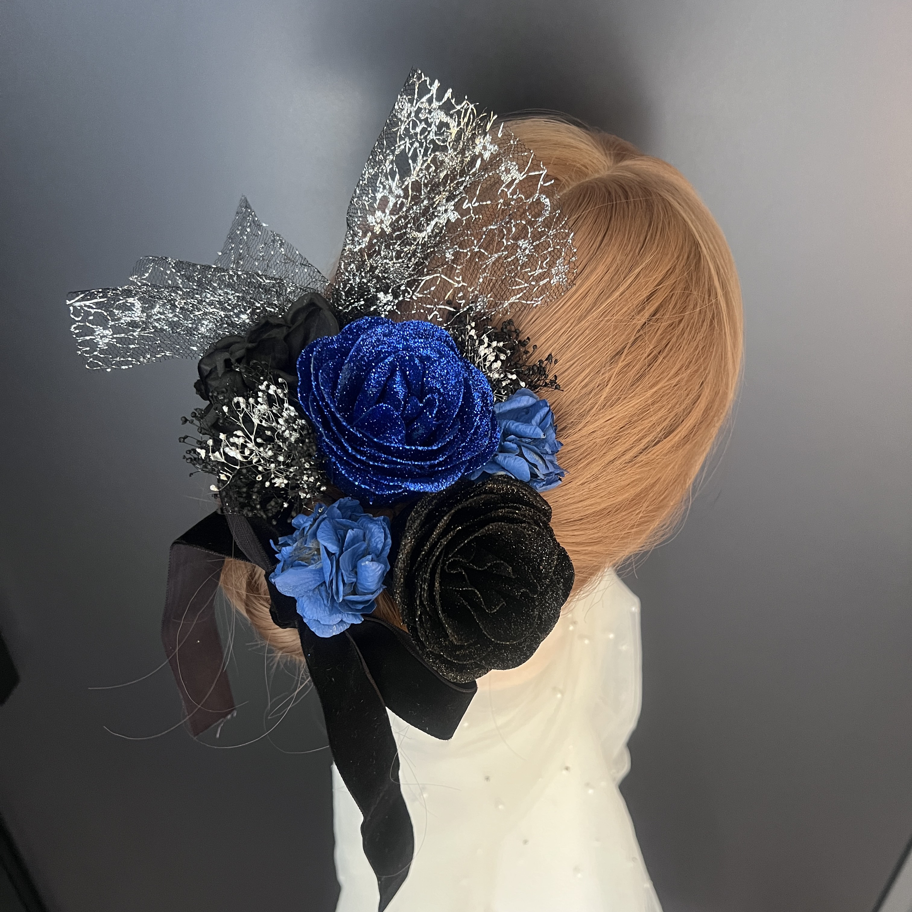 ha206 髪飾り 結婚式　卒業　成人式 着物　振袖　キラキラバラ　ブルー　黒