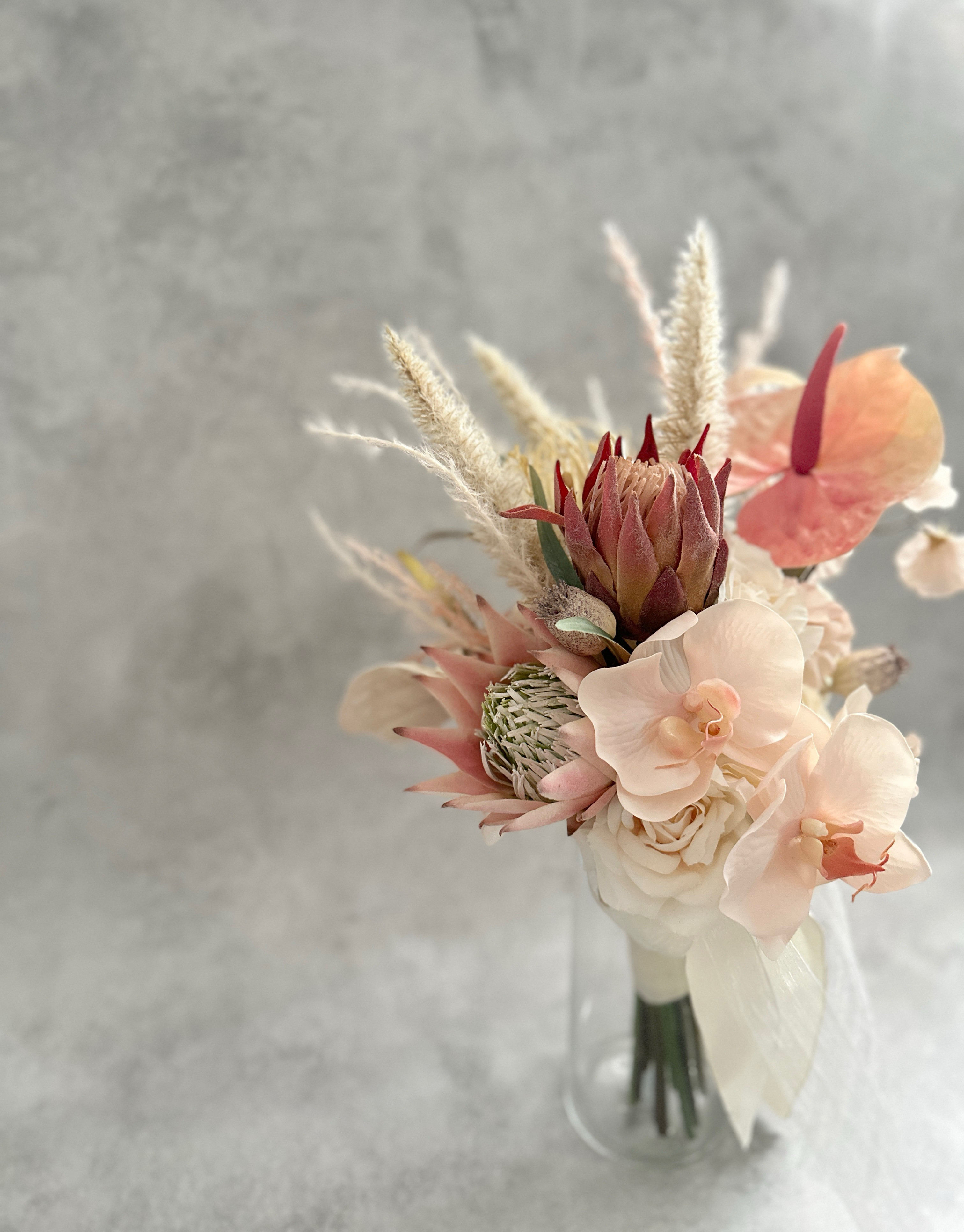 ドライフラワー風ブーケ　コチョウラン　ピンクブーケ　リゾートブーケ　ウェディングブーケ　造花ブーケ