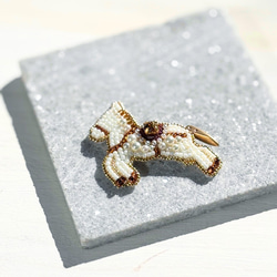 銀製シカ 雄鹿のブローチ 森の動物彫刻 925製ブローチ ブローチ