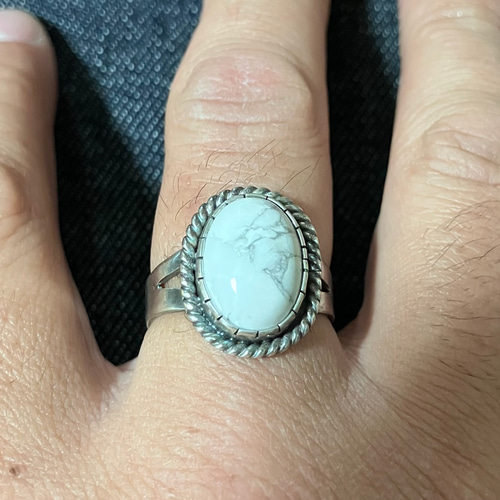 ホワイトバッファロー シルバー リング 指輪 19号 #インディアン