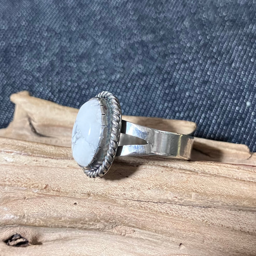 ホワイトバッファロー シルバー リング 指輪 19号 #インディアン