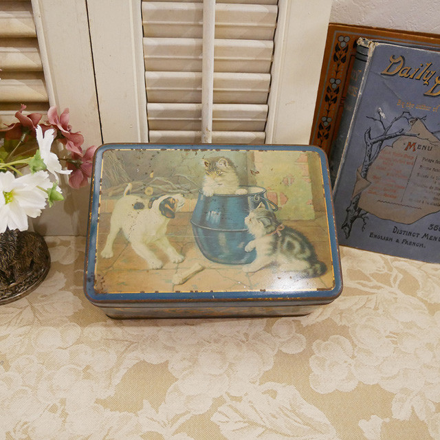 アンティーク　ブリキ缶　dog&cat