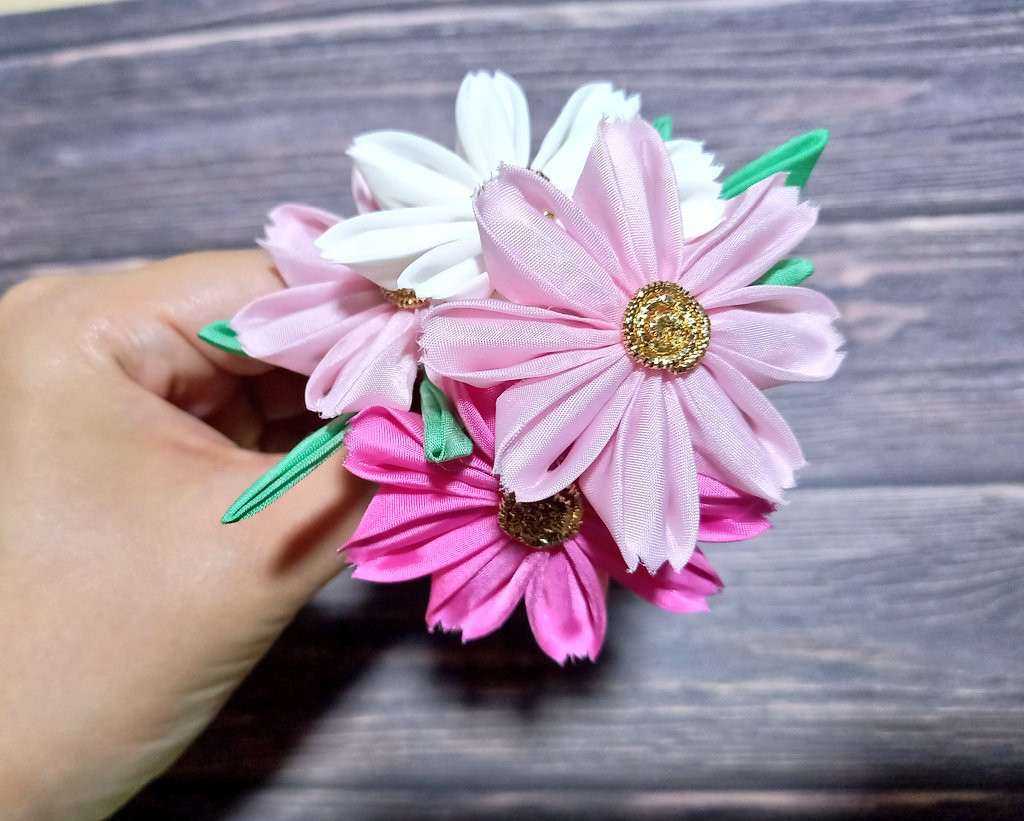 コスモス　秋桜のつまみ簪　はなかんざし　舞妓さん仕様 7,300円