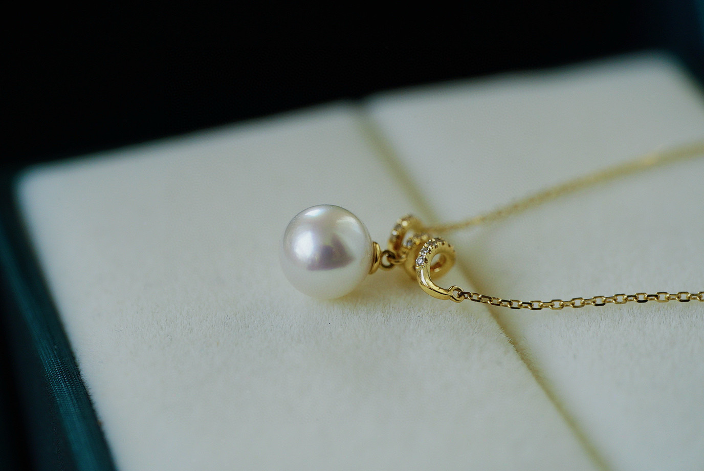 「定番」K18 天然アコヤ真珠　健康・無垢・長寿・富・純潔・円満・完成　天然ダイヤモンド　ネックレス　海水真珠
