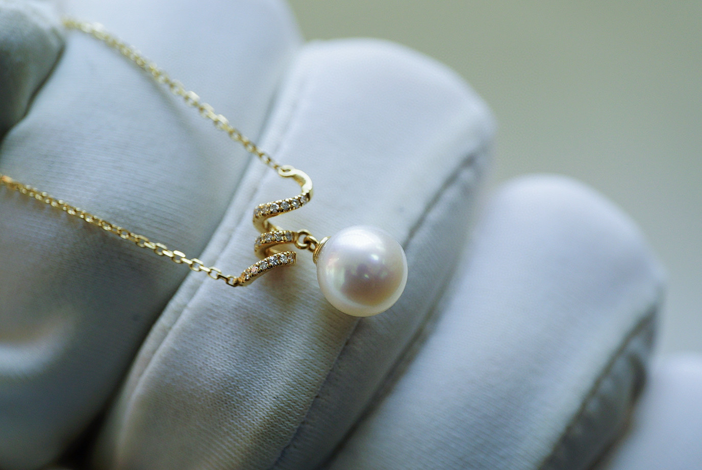 「定番」K18 天然アコヤ真珠　健康・無垢・長寿・富・純潔・円満・完成　天然ダイヤモンド　ネックレス　海水真珠