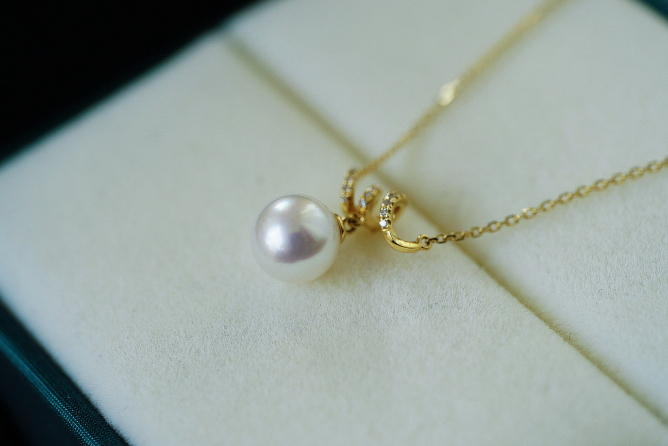 「定番」K18 天然アコヤ真珠　健康・無垢・長寿・富・純潔・円満・完成　天然ダイヤモンド　ネックレス　海水真珠