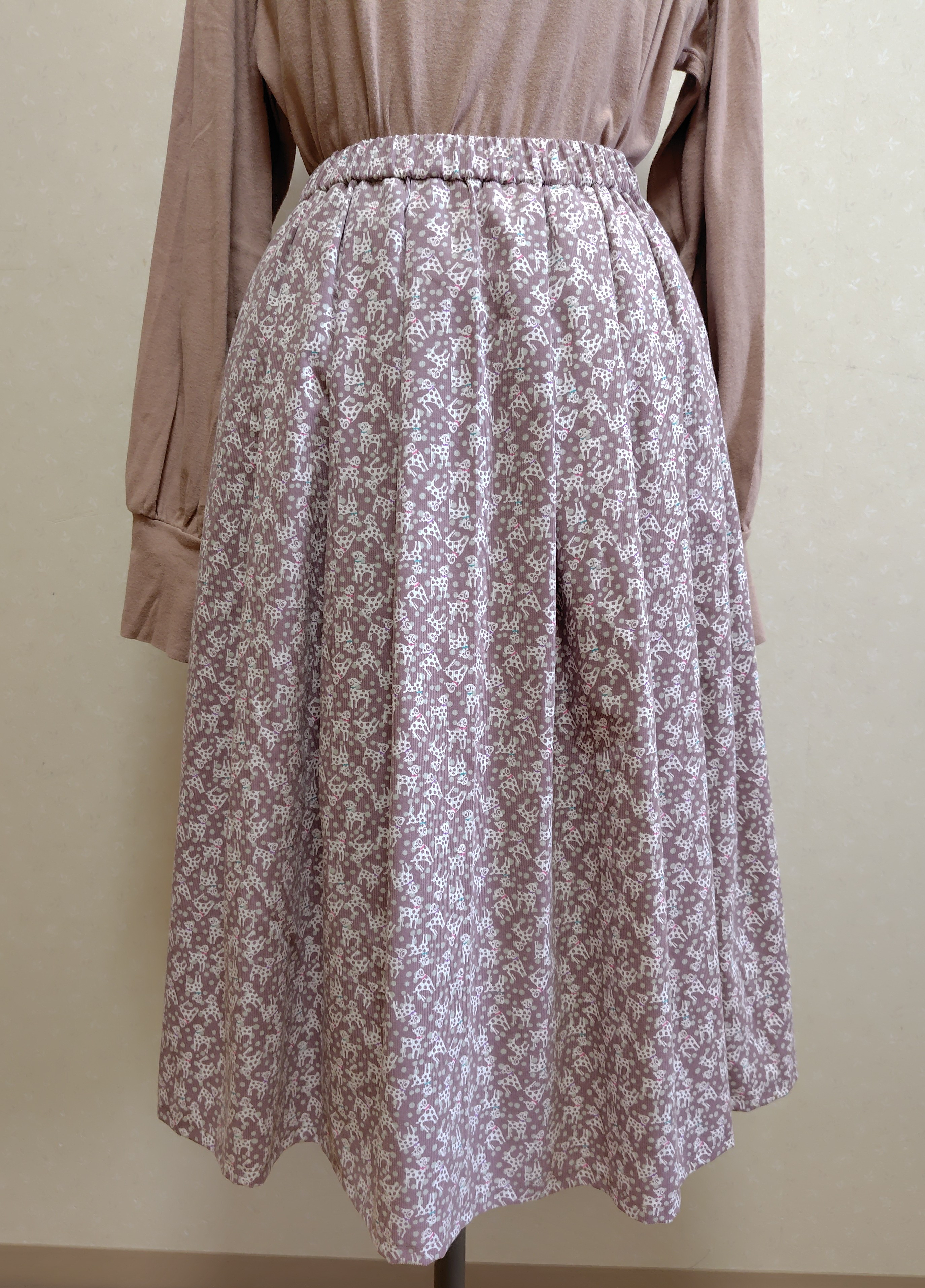 リバティプリントのタックギャザースカート