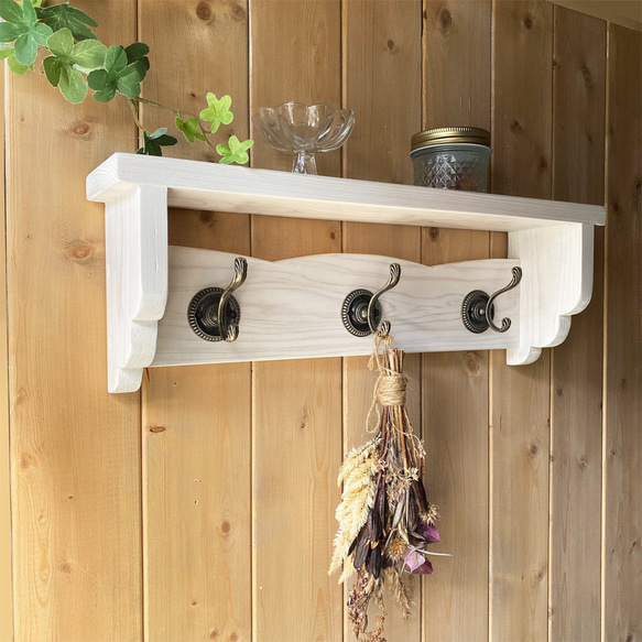壁掛けラック 3連フック 壁掛けフック 木製 杉 ホワイト 白 画鋲取付