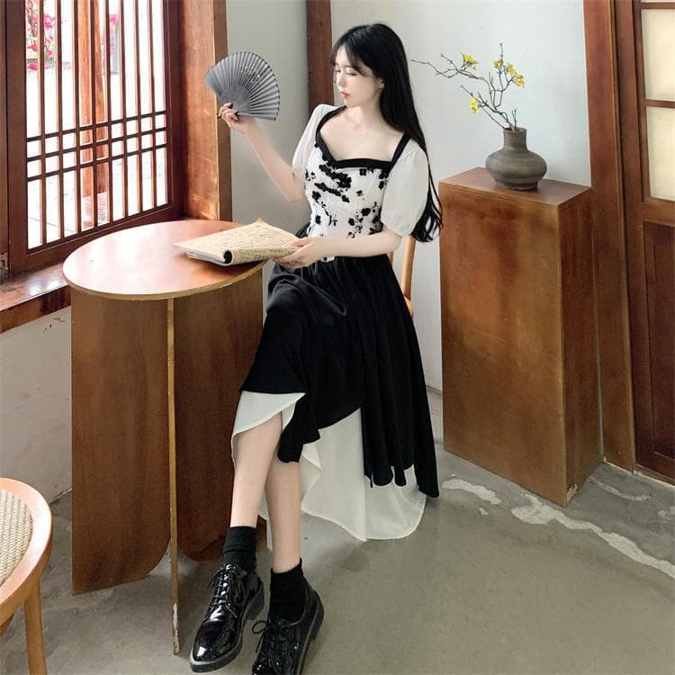 【新品】大きいサイズ モノトーン花柄ロングワンピース 4L半袖春夏秋レディース