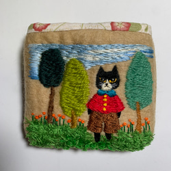 猫さんとお花畑　羊毛フェルト生地のバッグ 猫さんとお花畑刺繍 羊毛フェルト生地のバッグ ハンドバッグ はな